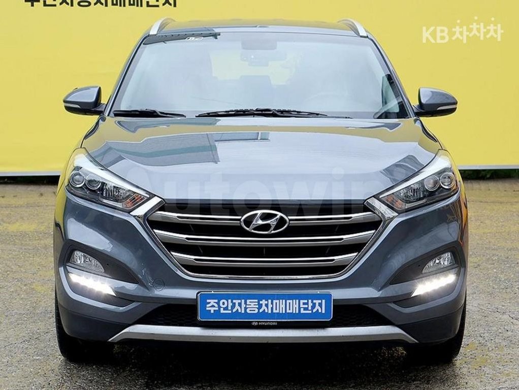 2016 Hyundai Tucson  FWD
